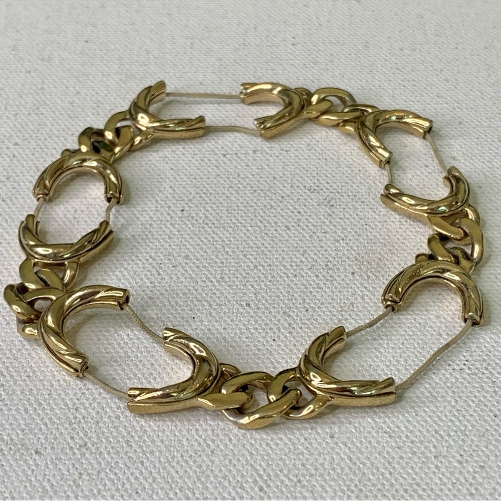 MONET Women's Gold Tone Horseshoe Stretch Link Chain Bracelet Needs Repair VTG - Picture 1 of 10